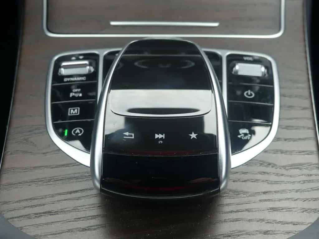 Mercedes-Benz GLC-Class 250 4Matic AMG Line LED Navi AHK Kamera USB 07/2017-photo-20