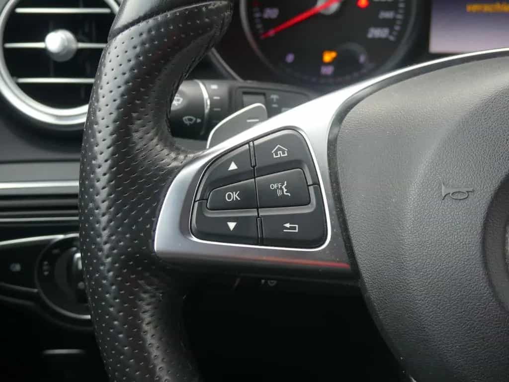 Mercedes-Benz GLC-Class 250 4Matic AMG Line LED Navi AHK Kamera USB 07/2017-photo-22
