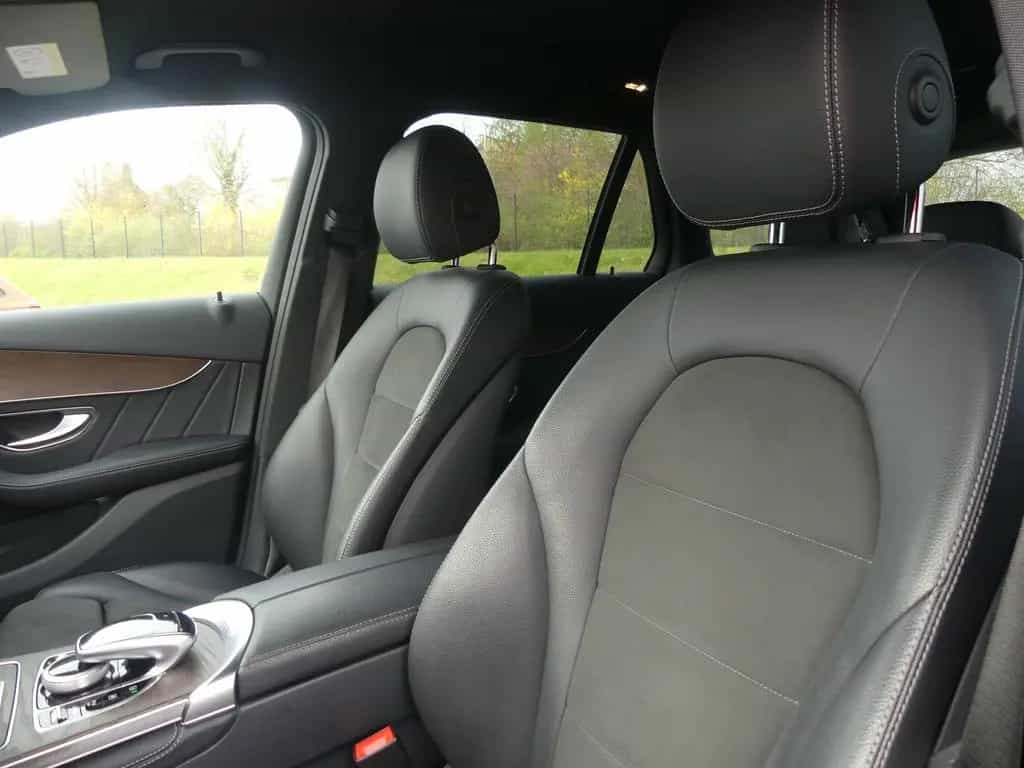Mercedes-Benz GLC-Class 250 4Matic AMG Line LED Navi AHK Kamera USB 07/2017-photo-34
