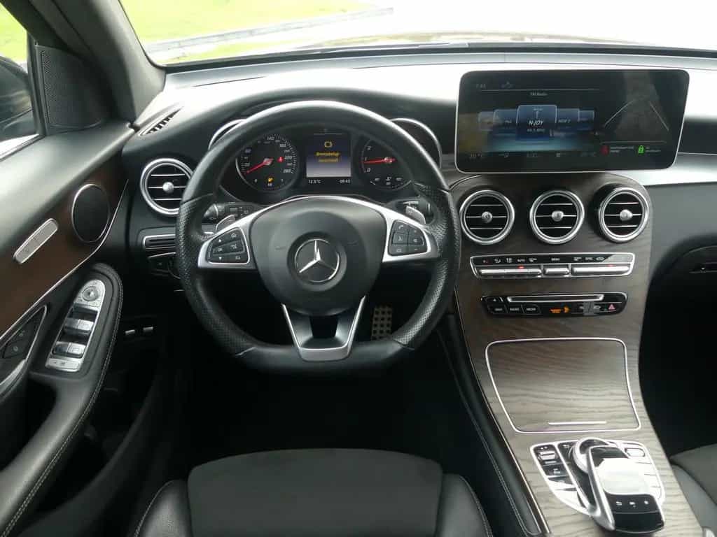 Mercedes-Benz GLC-Class 250 4Matic AMG Line LED Navi AHK Kamera USB 07/2017-photo-9
