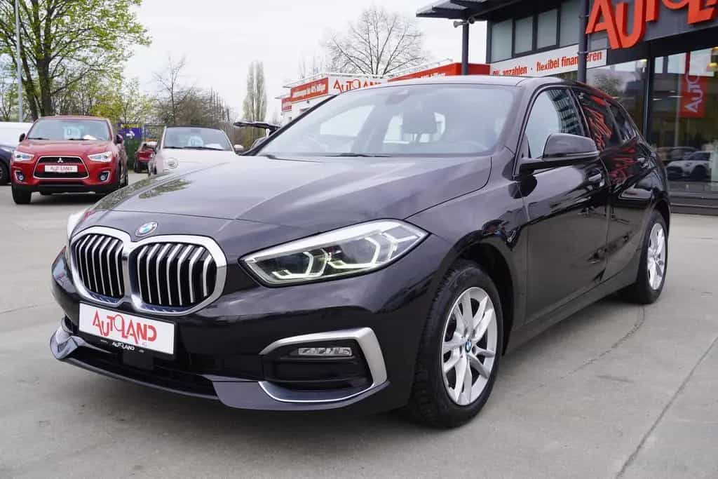 BMW 118 i Luxury Line Aut. LED Navi Head-Up Leder 06/2021-photo-1