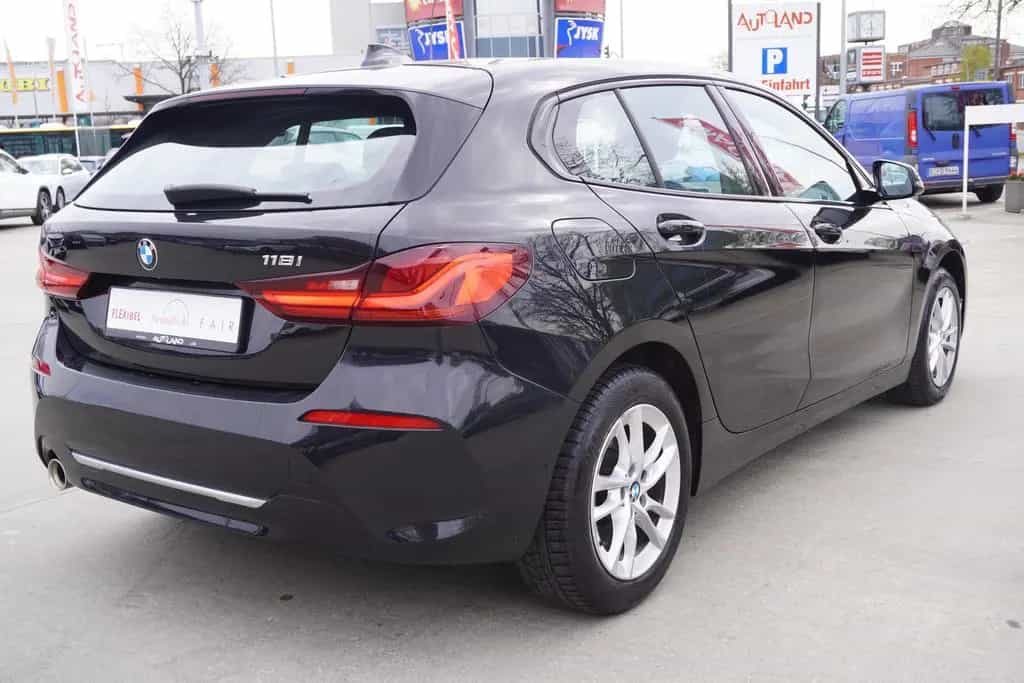 BMW 118 i Luxury Line Aut. LED Navi Head-Up Leder 06/2021-photo-3