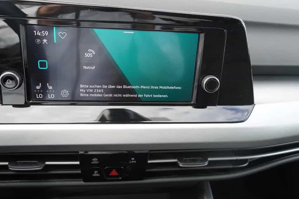 Volkswagen Golf VIII 1.5 eTSI Life LED AHK Kamera Bluetooth 03/2021-photo-17