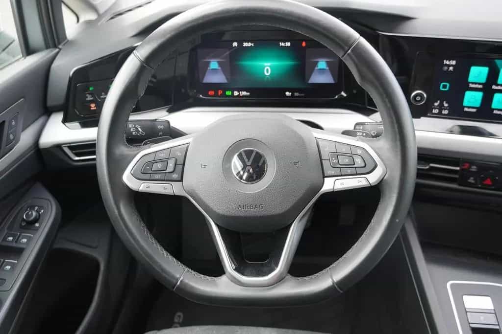 Volkswagen Golf VIII 1.5 eTSI Life LED AHK Kamera Bluetooth 03/2021-photo-26