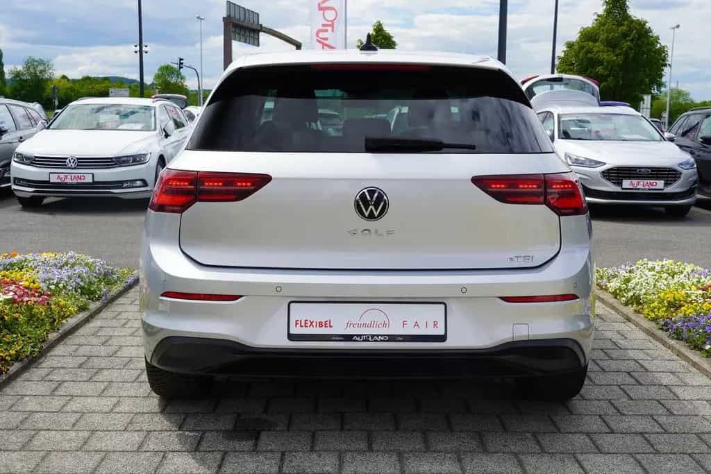 Volkswagen Golf VIII 1.5 eTSI Life LED AHK Kamera Bluetooth 03/2021-photo-7