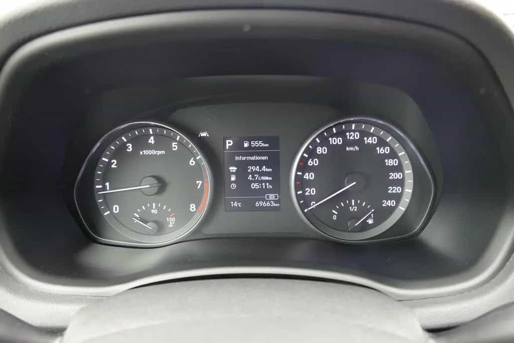Hyundai i30 Fastback 1.5 LED Kamera Tempomat DAB AHK 06/2021-photo-15