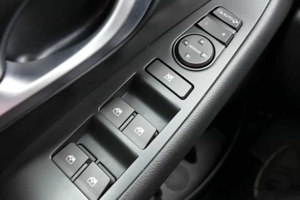 Hyundai i30 Fastback 1.5 LED Kamera Tempomat DAB AHK 06/2021-photo-17