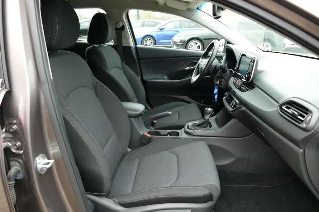 Hyundai i30 Fastback 1.5 LED Kamera Tempomat DAB AHK 06/2021-photo-26