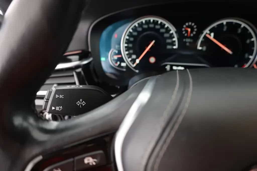 BMW 520 d Touring xDrive Luxury Line LED Navi Head-Up 01/2018-photo-19