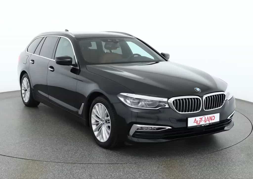 BMW 520 d Touring xDrive Luxury Line LED Navi Head-Up 01/2018-photo-6