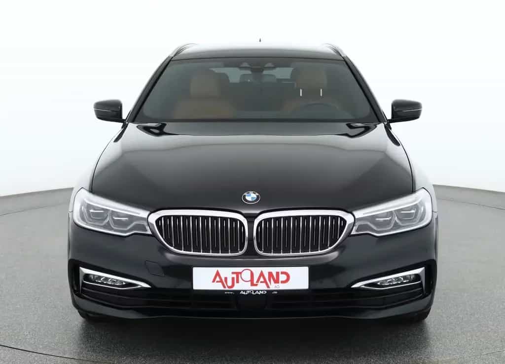 BMW 520 d Touring xDrive Luxury Line LED Navi Head-Up 01/2018-photo-7