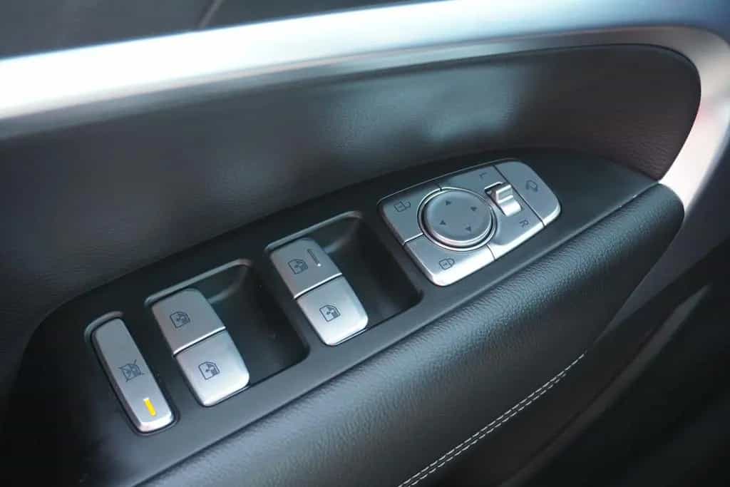 Genesis G70 2.0 Premium 360° Totwinkel Head-Up ACC LED 02/2023-photo-20