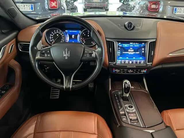 Maserati Levante MASERATI Levante V6 Diesel 275 CV AWD 05/2017-photo-12