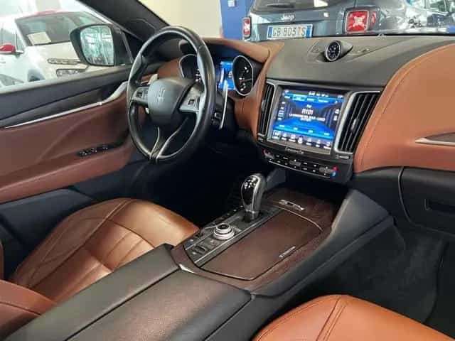Maserati Levante MASERATI Levante V6 Diesel 275 CV AWD 05/2017-photo-13