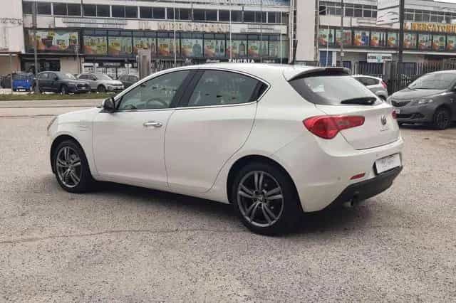 Alfa Romeo Giulietta ROMEO Giulietta 1.6 JTDm-2 105 CV Distincti 03/2014-photo-6
