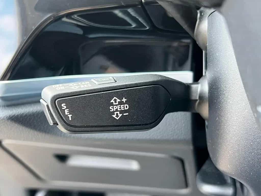 Audi Q3 35 TFSI LED NAVI E-KLAPPE GRA GJR SHZ PDC APP 07/2021-photo-14