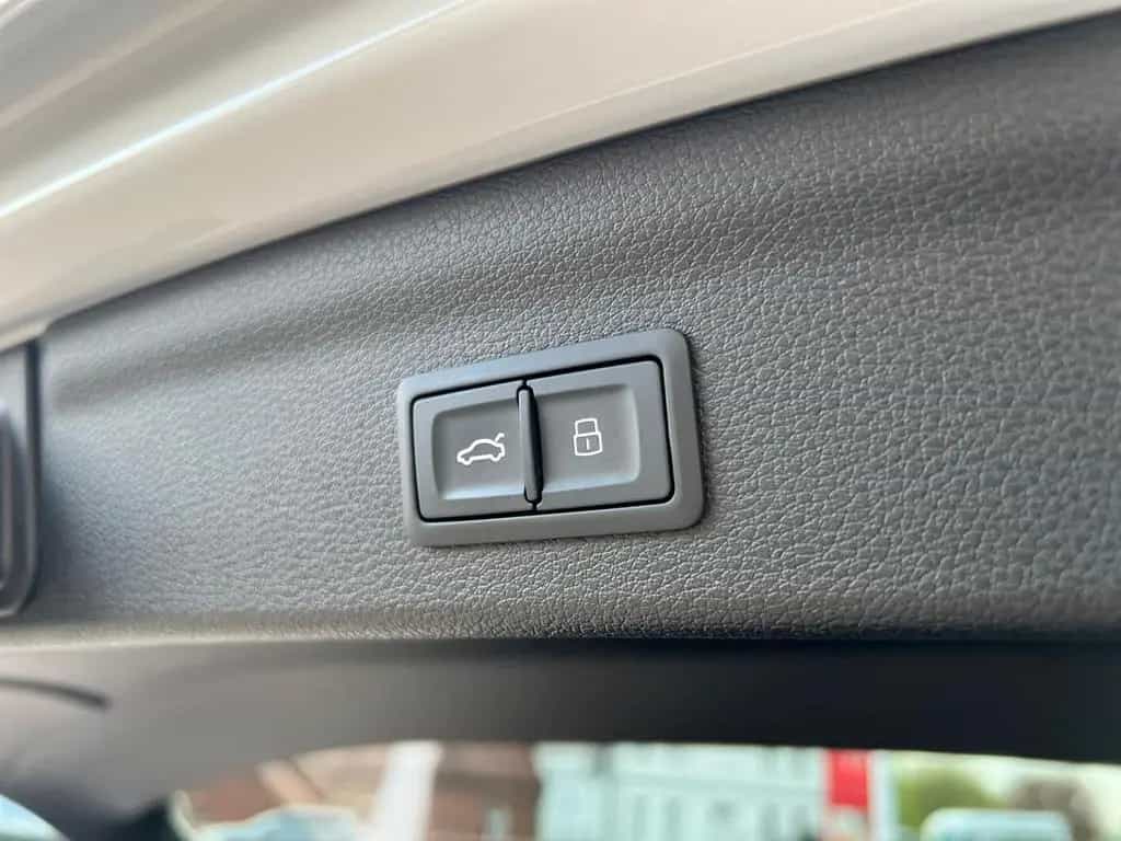 Audi Q3 35 TFSI LED NAVI E-KLAPPE GRA GJR SHZ PDC APP 07/2021-photo-6