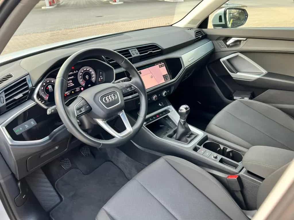 Audi Q3 35 TFSI LED NAVI E-KLAPPE GRA GJR SHZ PDC APP 07/2021-photo-7
