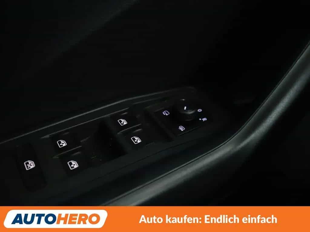 Volkswagen T-Roc 1.6 TDI*NAVI*SPUR*PDC*SHZ*KLIMA*GARANTIE* 08/2018-photo-23