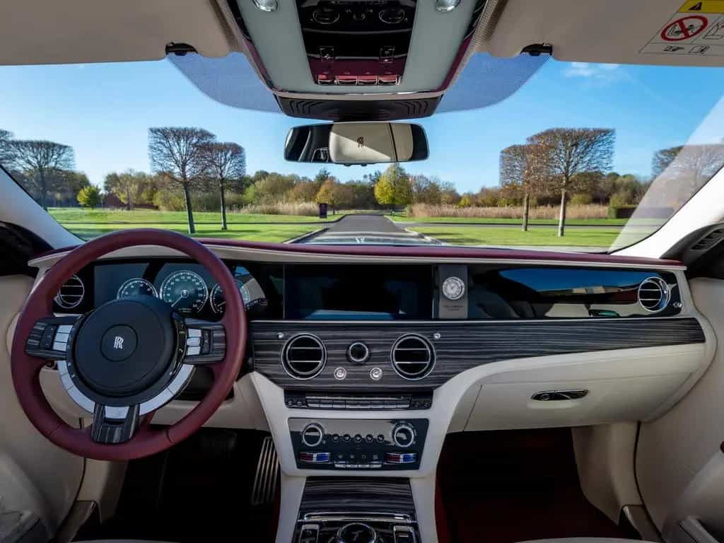 Rolls-Royce Ghost *PROVENANCE* 04/2023-photo-3