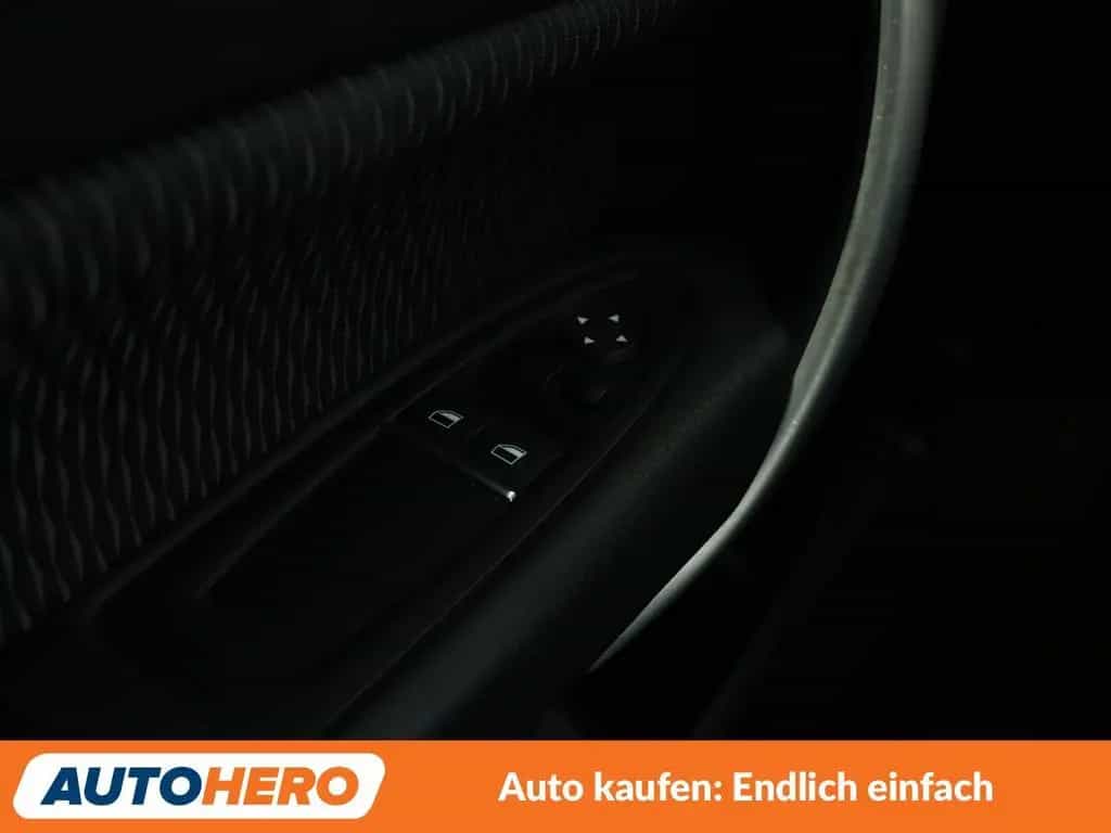BMW 1 Series 118i Advantage Aut*NAVI*LED*TEMPO*PDC*SHZ* 06/2019-photo-27