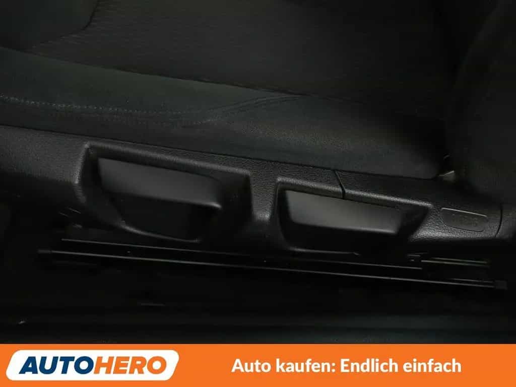 BMW 1 Series 118i Advantage Aut*NAVI*LED*TEMPO*PDC*SHZ* 06/2019-photo-28
