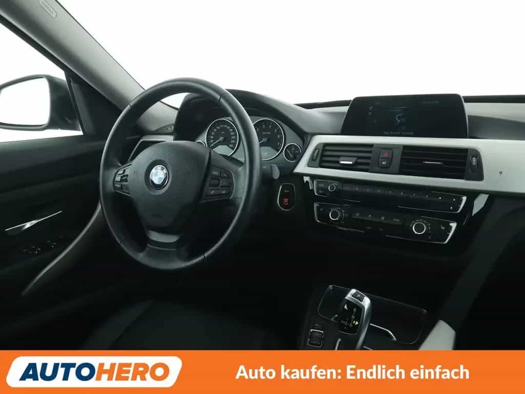 BMW 3 Series 320i GT Advantage Aut.*NAVI*LED*TEMPO*PDC* 04/2018-photo-12