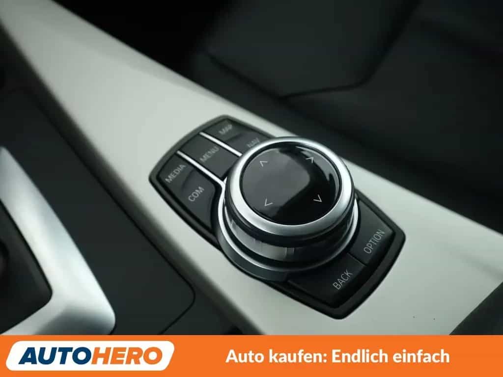 BMW 3 Series 320i GT Advantage Aut.*NAVI*LED*TEMPO*PDC* 04/2018-photo-24