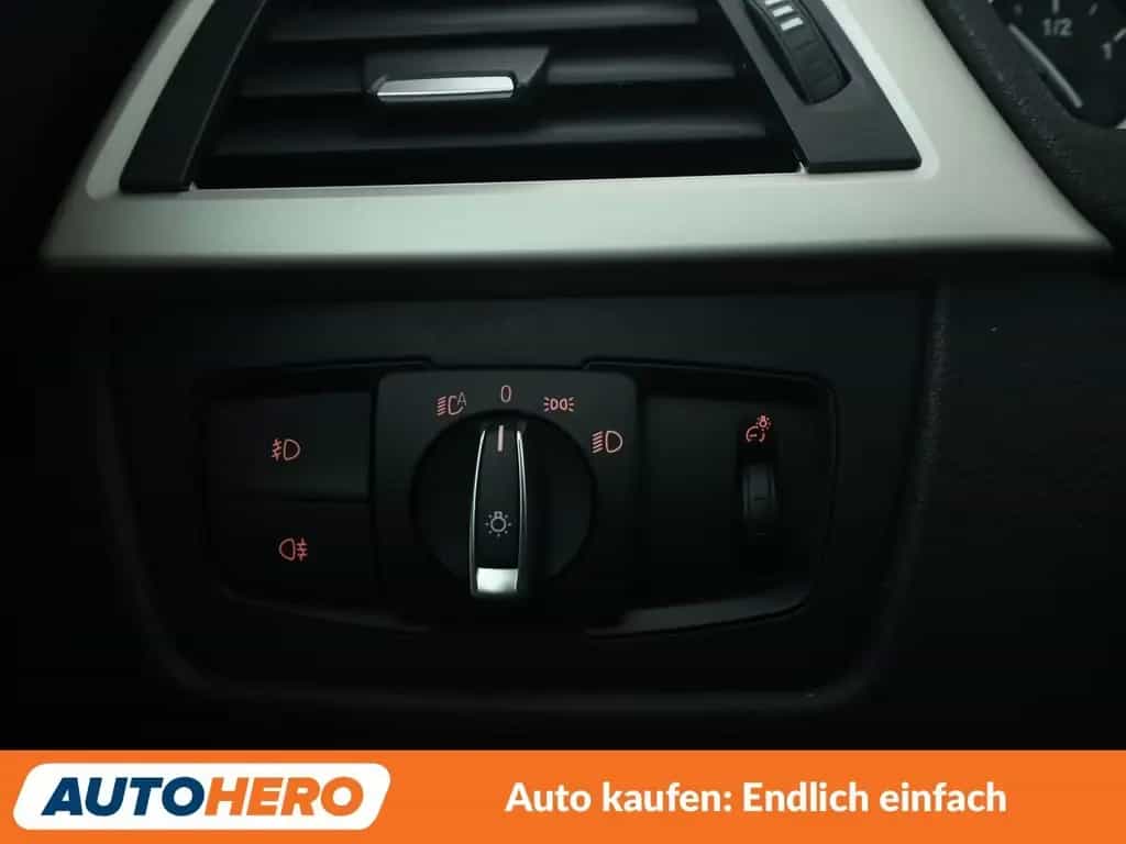 BMW 3 Series 320i GT Advantage Aut.*NAVI*LED*TEMPO*PDC* 04/2018-photo-30