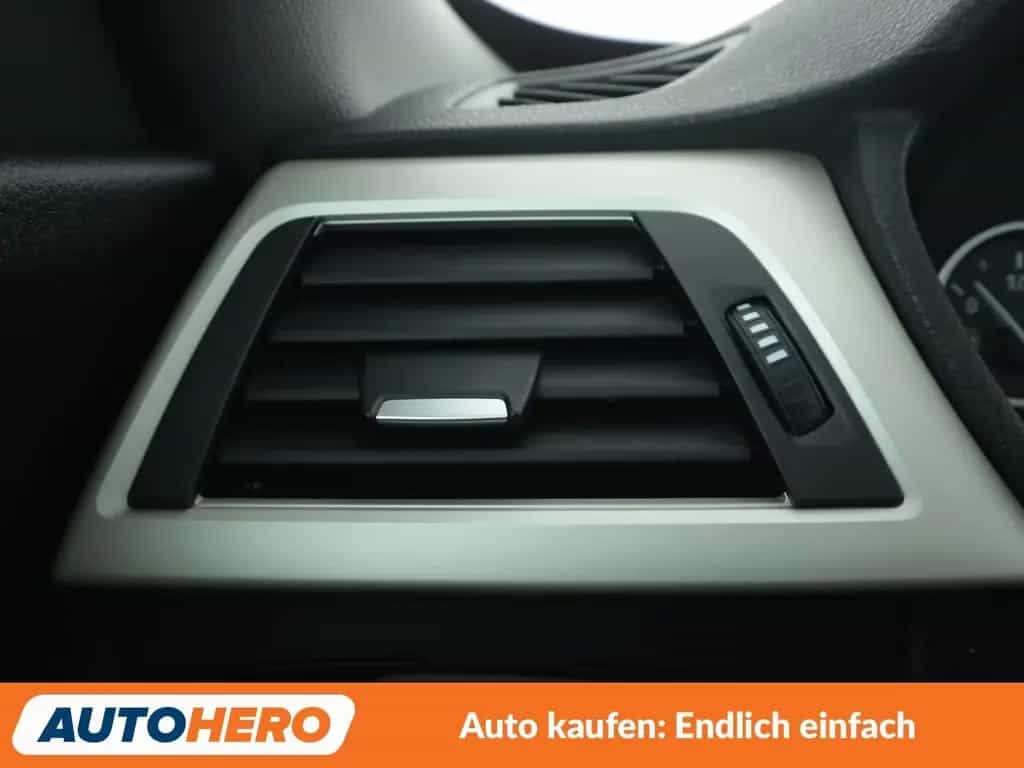 BMW 3 Series 320i GT Advantage Aut.*NAVI*LED*TEMPO*PDC* 04/2018-photo-31