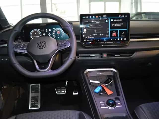 Volkswagen T-Roc 1.5 eTSI DSG R-Line Black Style IQ ALU 19" 01/2026-photo-2