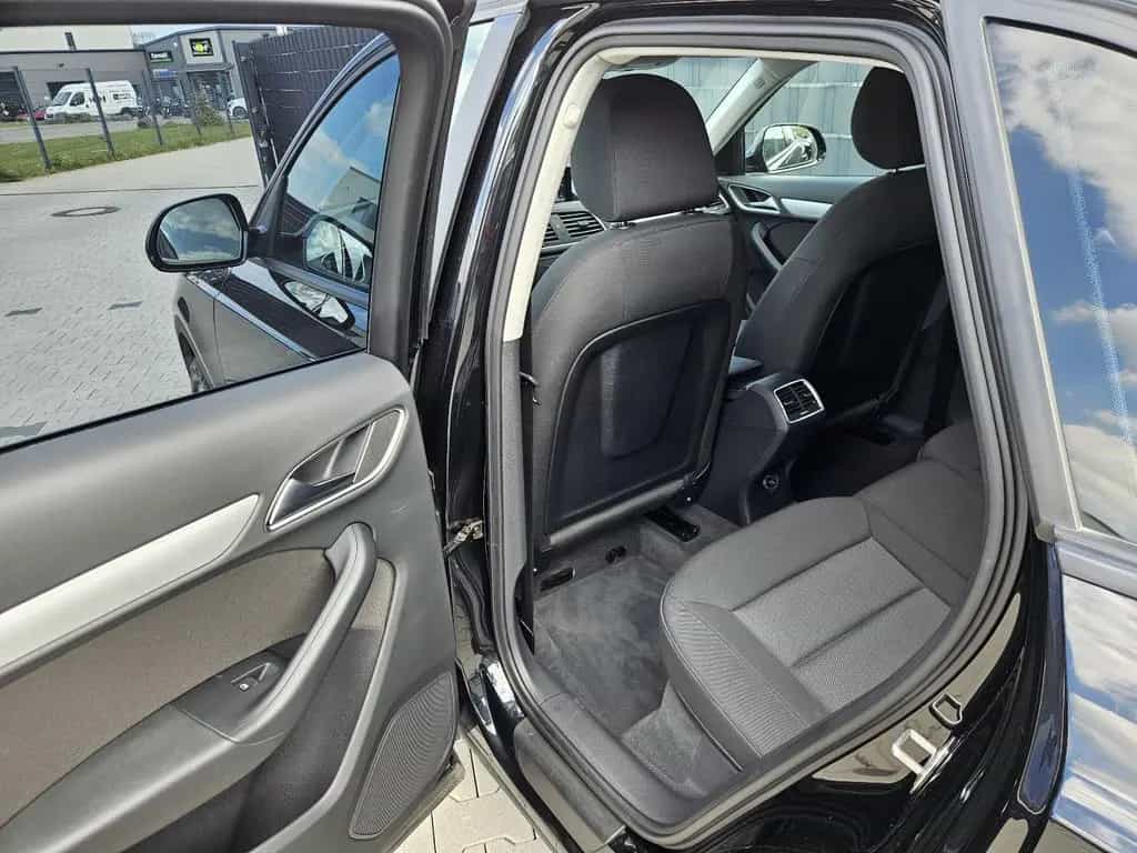 Audi Q3 1.4 TFSI S tronic Sport NAV SHZ APS AHK LED 07/2017-photo-20