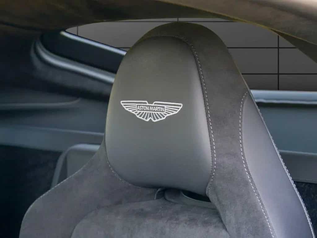 Aston Martin V8 Vantage Coupe 11/2024-photo-10