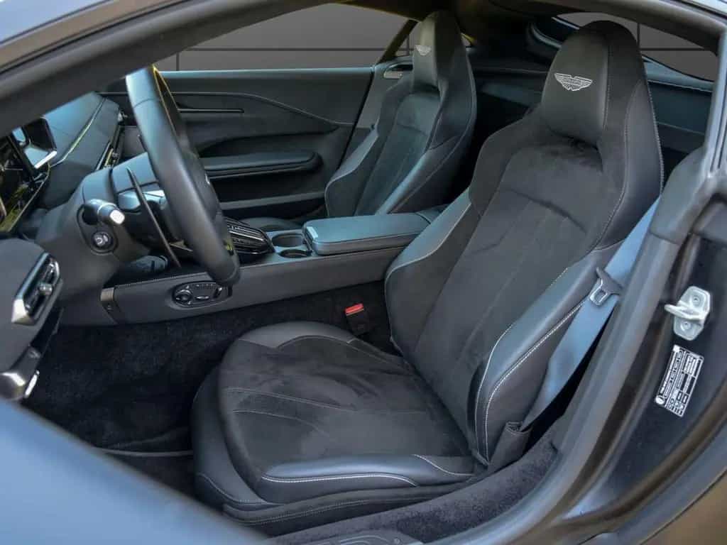 Aston Martin V8 Vantage Coupe 11/2024-photo-22
