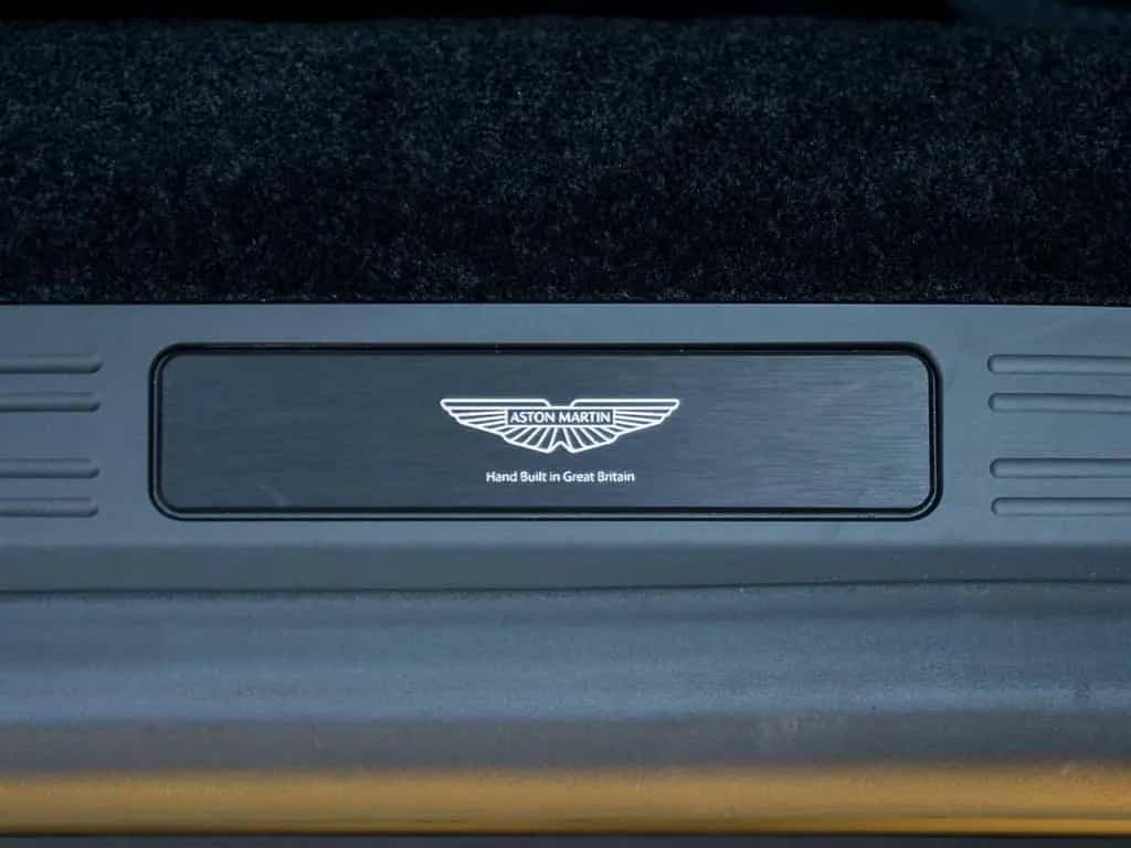 Aston Martin V8 Vantage Coupe 11/2024-photo-23
