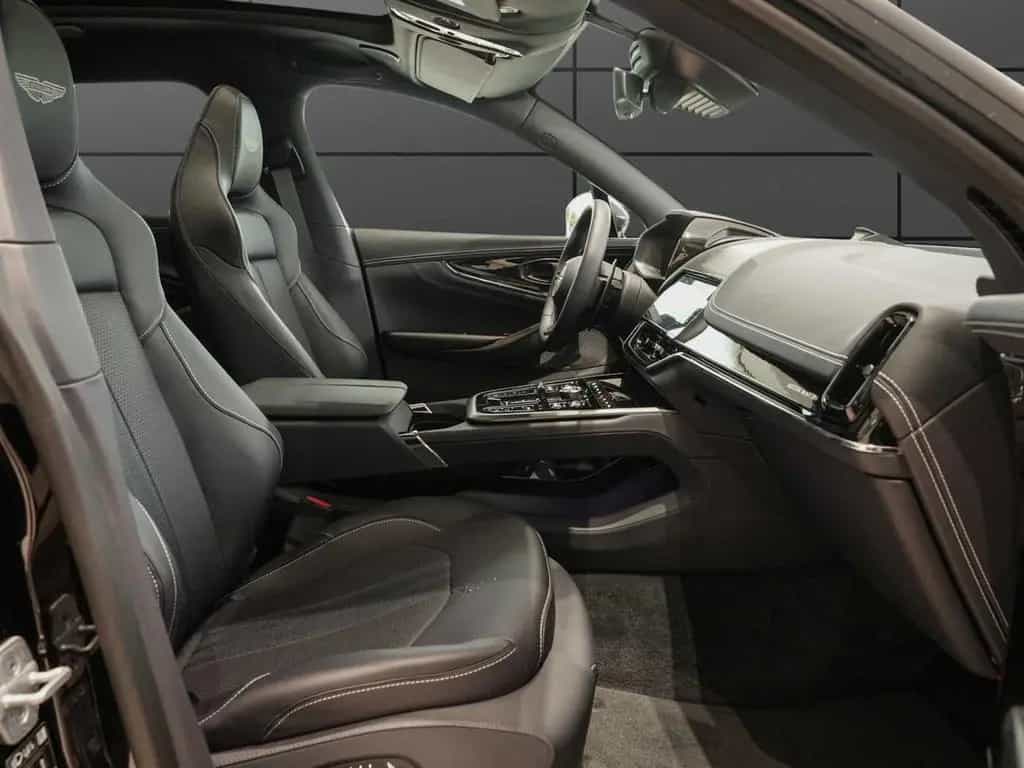 Aston Martin DBX707 MJ 25 09/2025-photo-13