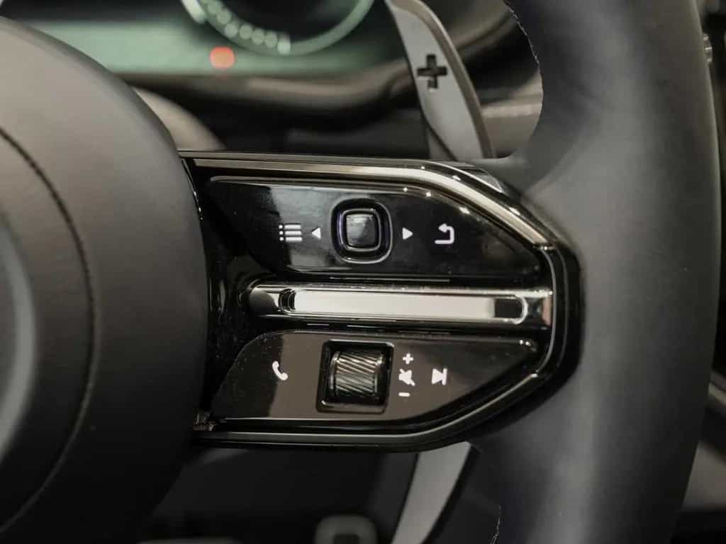 Aston Martin DBX707 MJ 25 09/2025-photo-30