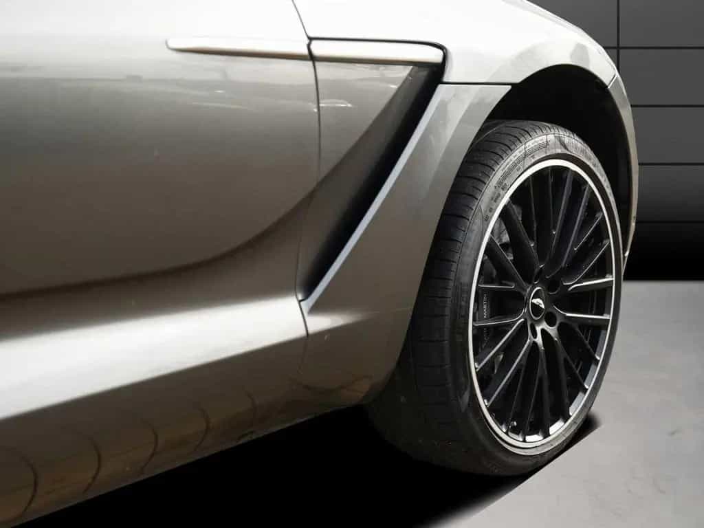 Aston Martin DBX 550 09/2024-photo-6