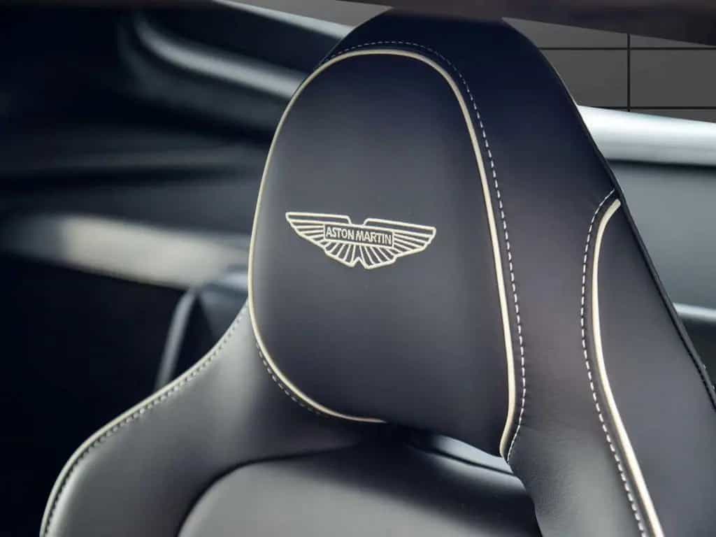 Aston Martin V8 Vantage Coupe 01/2026-photo-12