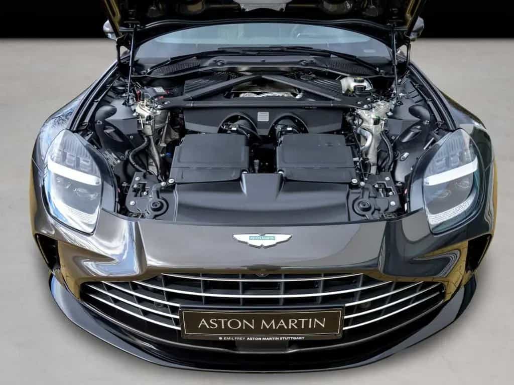 Aston Martin V8 Vantage Coupe 01/2026-photo-3