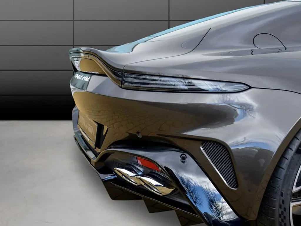 Aston Martin V8 Vantage Coupe 01/2026-photo-5