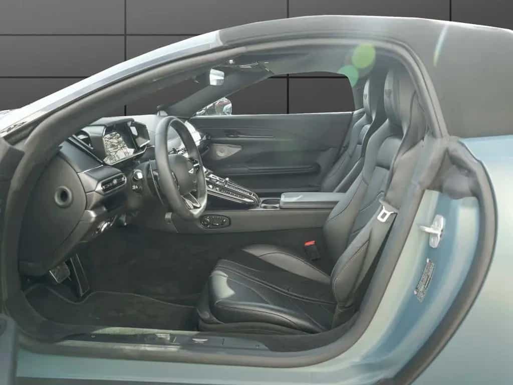 Aston Martin V8 Vantage Roadster ++NP. 283.000€++ 09/2025-photo-11