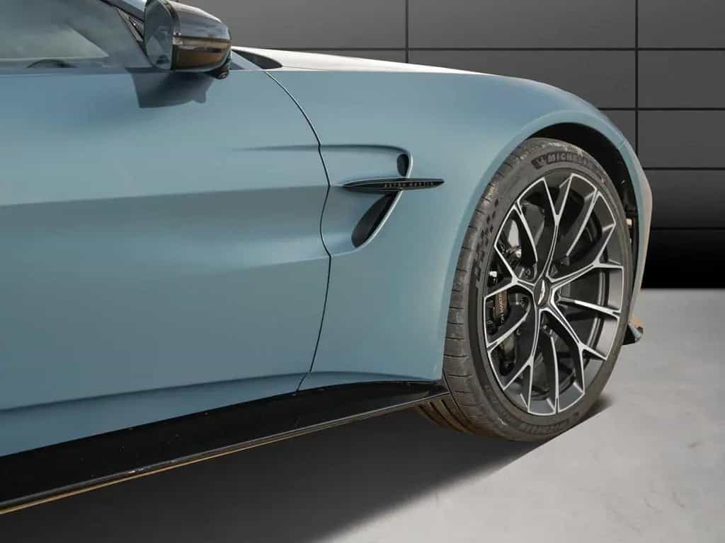 Aston Martin V8 Vantage Roadster ++NP. 283.000€++ 09/2025-photo-8
