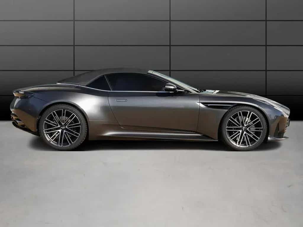 Aston Martin DB12 Volante 09/2024-photo-5