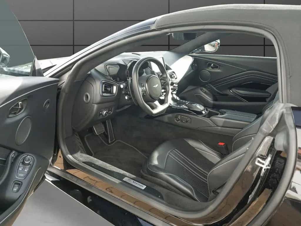Aston Martin V8 Vantage Roadster 04/2022-photo-10