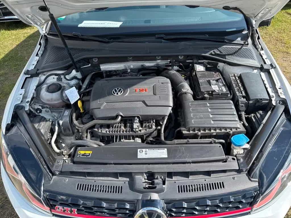 Volkswagen Golf VII GTI 6Gang ACC DIGITALTACHO LED AMBIENTE 07/2018-photo-10