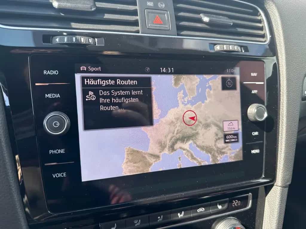 Volkswagen Golf VII GTI 6Gang ACC DIGITALTACHO LED AMBIENTE 07/2018-photo-8