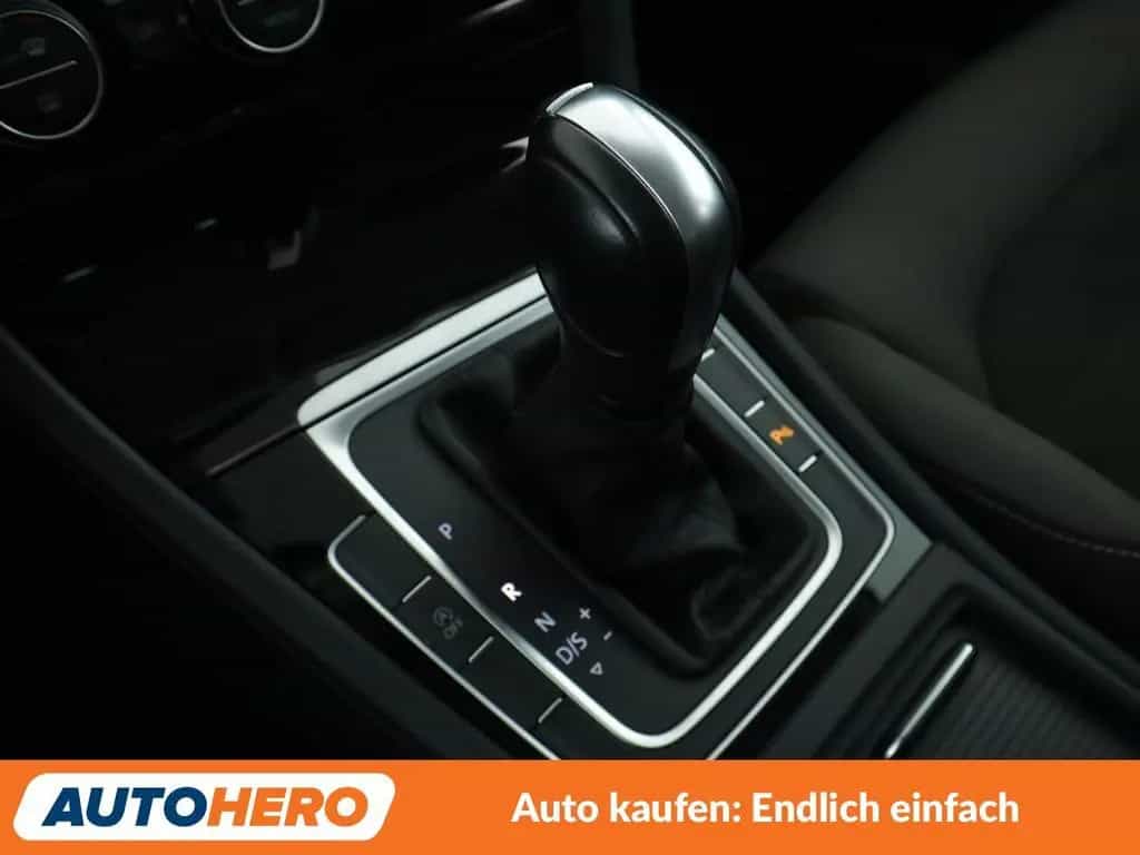 Volkswagen Golf VII 1.5 TSI ACT Highline BM Aut.*NAVI*LED* 10/2019-photo-26