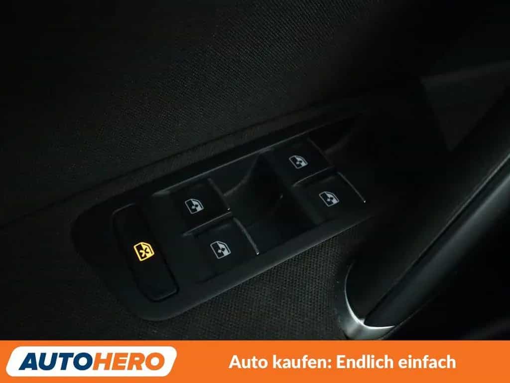 Volkswagen Golf VII 1.5 TSI ACT Highline BM Aut.*NAVI*LED* 10/2019-photo-29