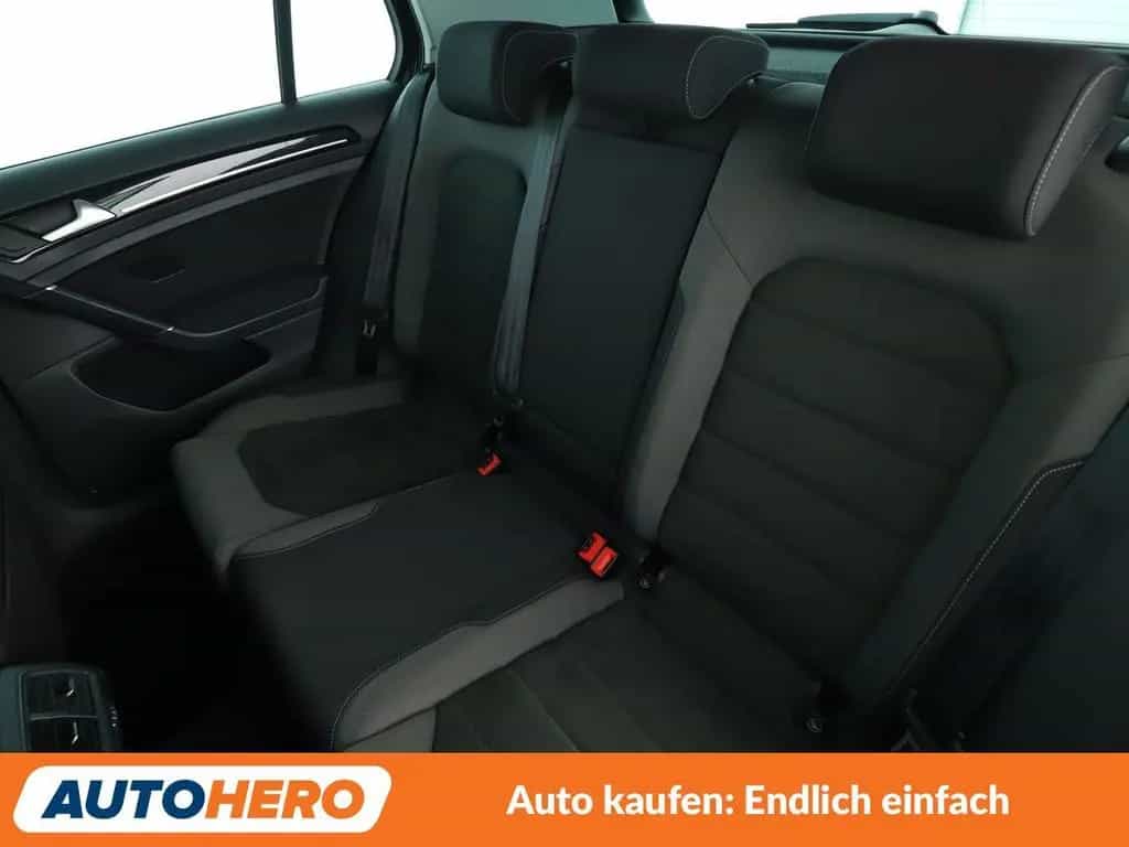 Volkswagen Golf VII 1.4 TSI Highline BMT Aut.*LED*ACC*PDC* 04/2017-photo-12
